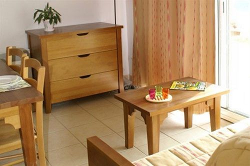 Madame Vacances - Residence La Marquisie Trébas Екстериор снимка